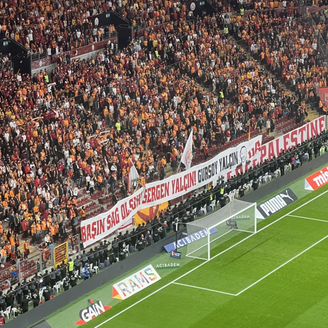 Galatasaraylı taraftarlardan anlamlı destek: Başın sağ olsun Sergen Yalçın
