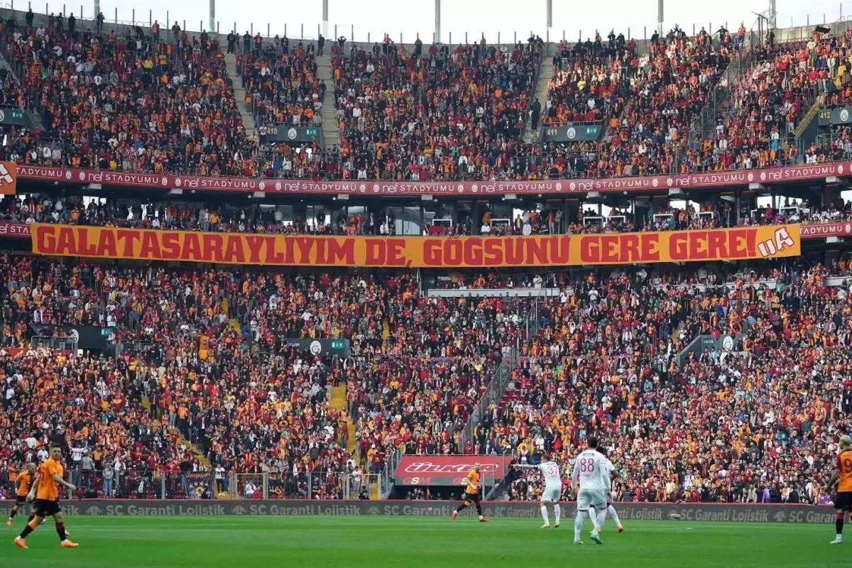 Galatasaray’da Lucas Torreira ile Uzun Vadeli Sözleşme Hazırlığı