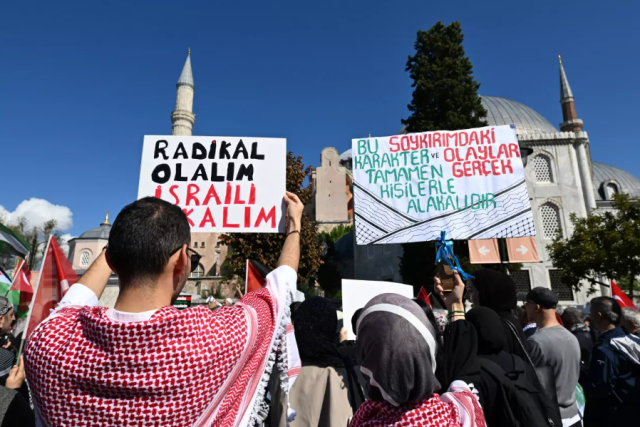 Gazze Dayanışması ve Filistin'e Destek Yürüyüşleri Genişliyor