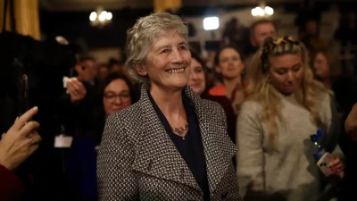 İrlanda’daki Tarihi Cumhurbaşkanlığı Seçimini Sol Aday Connolly Kazandı