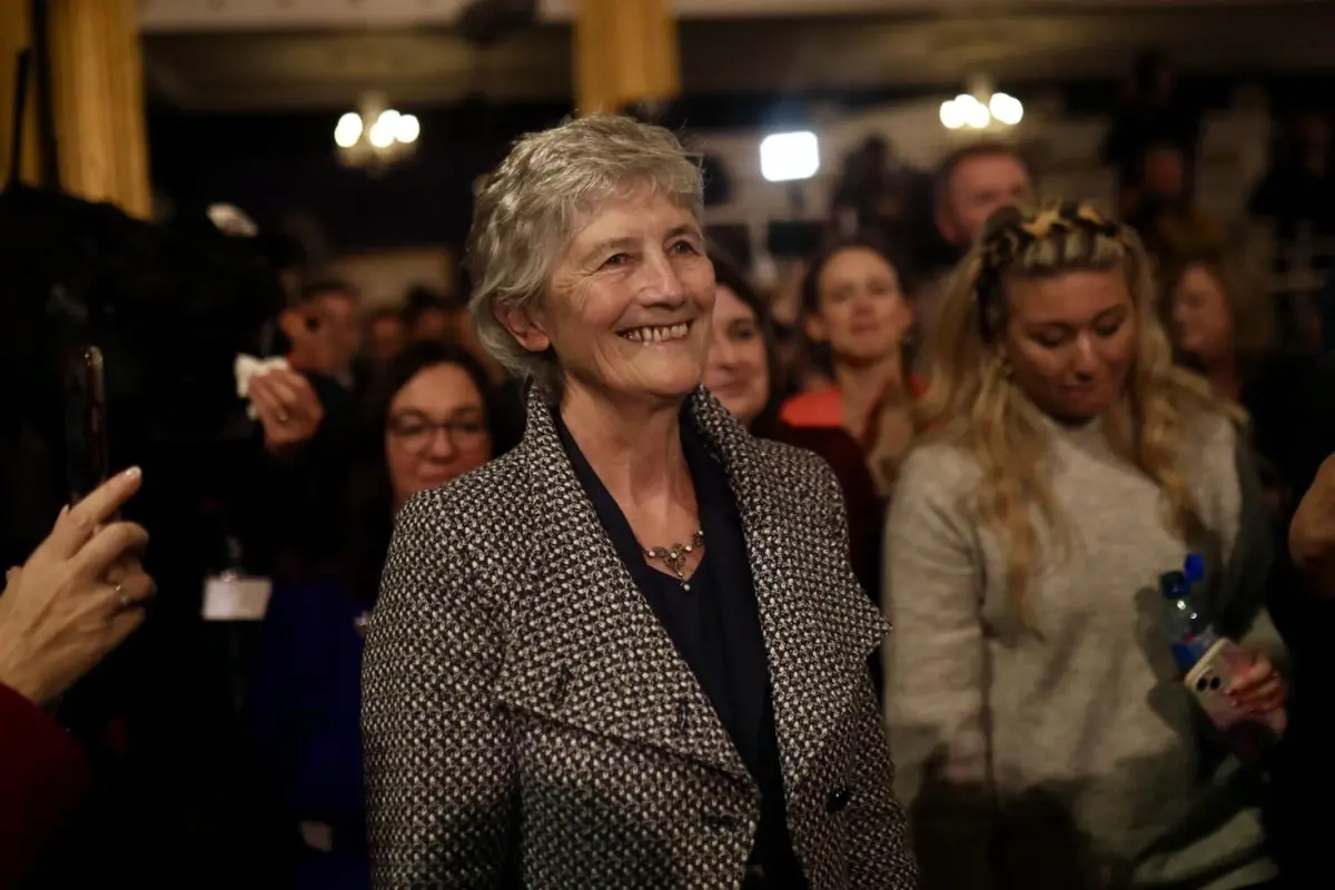 İrlanda’daki Tarihi Cumhurbaşkanlığı Seçimini Sol Aday Connolly Kazandı