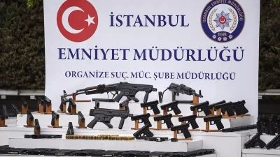 İstanbul’da Suç Örgütlerine Yönelik Operasyonlarda 94 Tutuklama