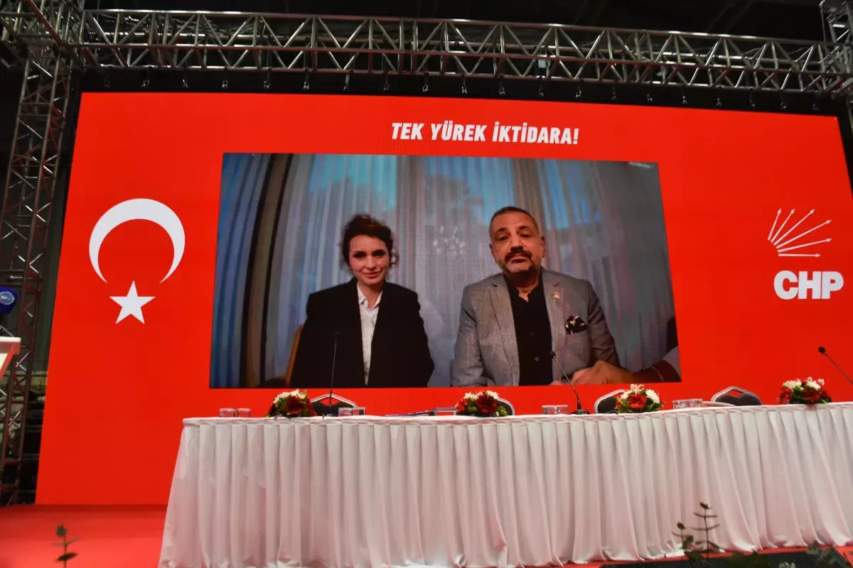 İzmir CHP İl Kongresi’nde Yeni İl Başkanı Çağatay Güç Belirlendi