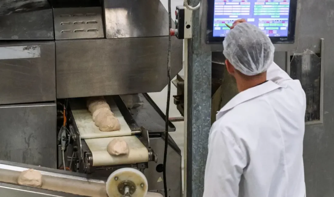 İzmir'de halk ekmek fiyatlarındaki