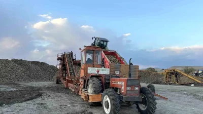 Kars’ta Şeker Pancarı Hasadında Yoğun Mesai ve Zor Koşullar