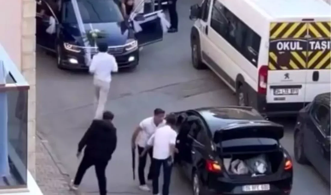 Kartal'da düğün konvoyundan havaya