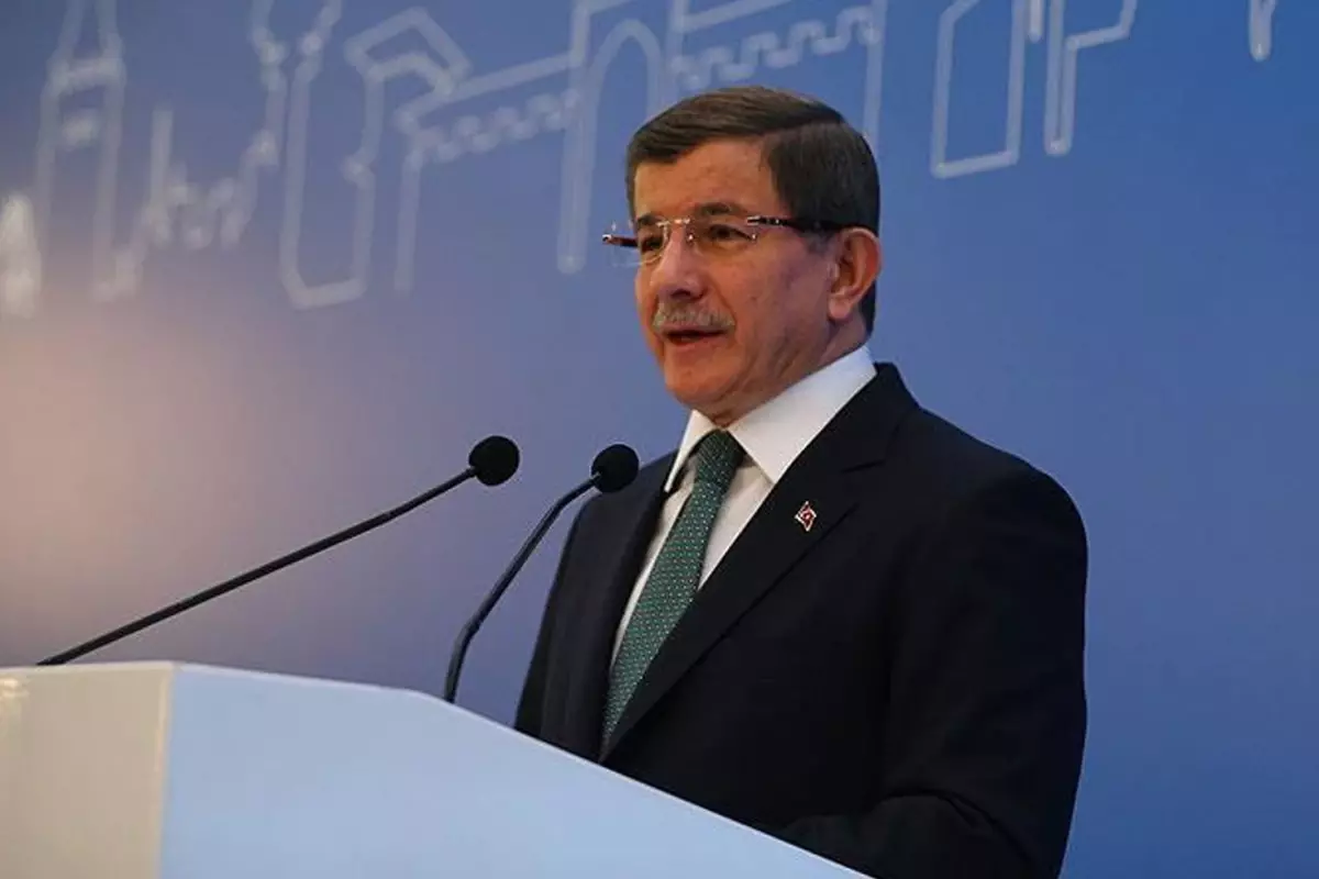 Kayseri Erciyes Üniversitesi, Davutoğlu’nun Programını İptal Etti: Ayrıntılar ve Tepkiler