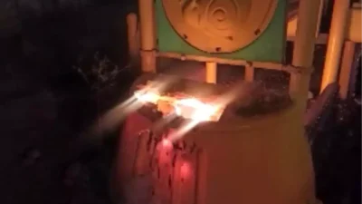 Kayseri’de Genç Şüphelinin Park Malzemelerine Zarar Vereceği Anlar Böyle Engellendi