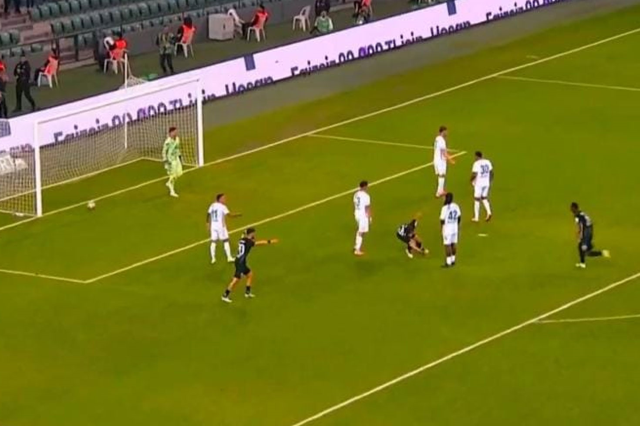 Kocaelispor'un Kaleciden Muhteşem Röveşata Goli: Tayfur Bingöl Fark Yaptı