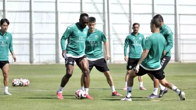 Konyaspor, Kasımpaşa Maçı Hazırlıklarını Tamamladı – 5 Ekim Süper Lig Maçı Öncesi Son Antrenman