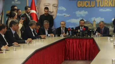 Kürşad Zorlu’dan Meclis’teki Sloganlara Katı Eleştiri ve Güncel Politikalar