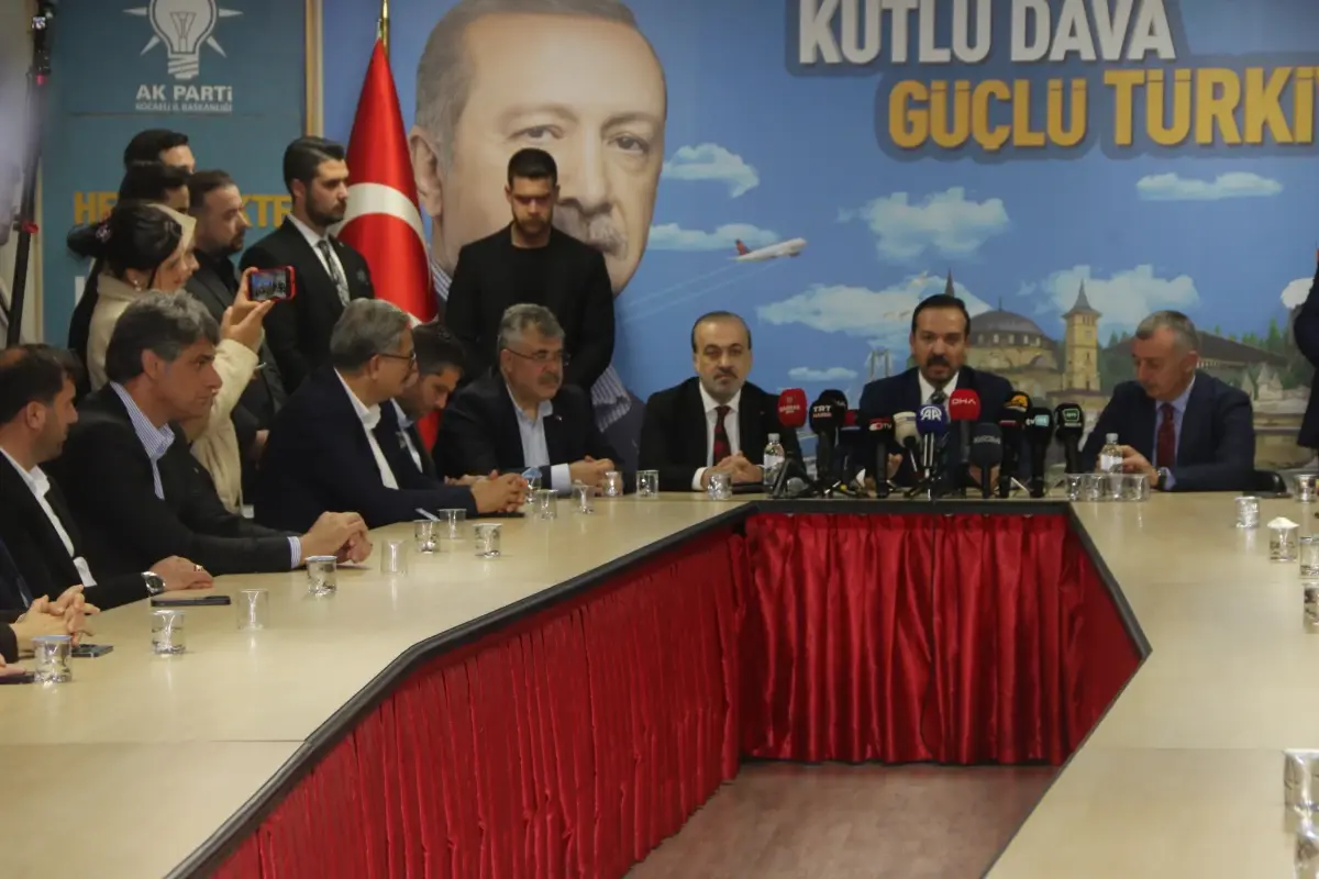 Kürşad Zorlu’dan Meclis’teki Sloganlara Katı Eleştiri ve Güncel Politikalar