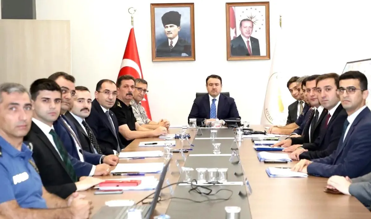 Kütahya Güvenlik Toplantısı Vali Musa Işın Başkanlığında Gerçekleşti
