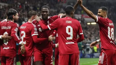 Liverpool, Frankfurt Zaferiyle Şampiyonlar Ligi’nde Dinginlik Arıyor