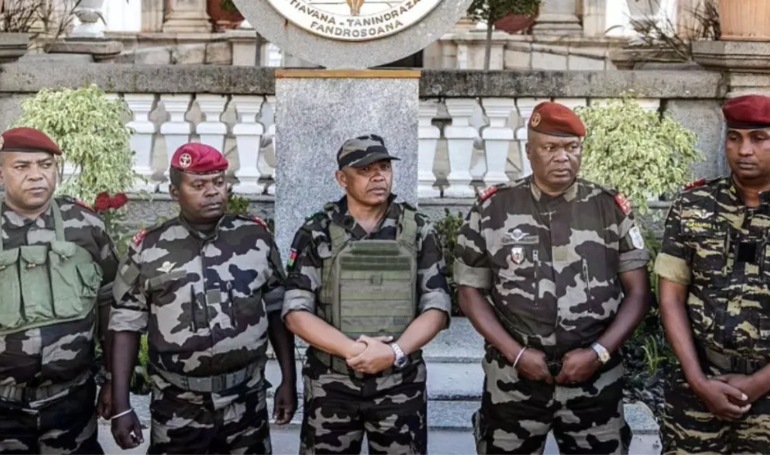 Madagaskar'da son gelişmeler, askeri