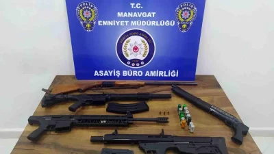 Manavgat’ta Eş Zamanlı Operasyonla 6 Şüpheli Gözaltında