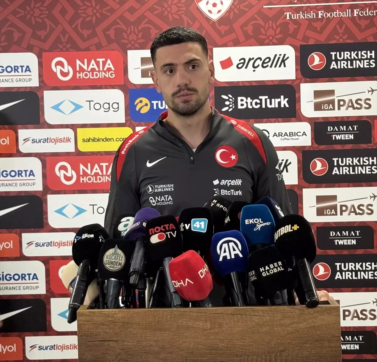 Milli Takımın Grupla Zaferi ve Futbolcuların Duygusal Anları