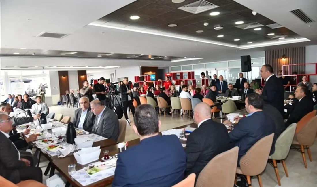 Muhtarlar Gününde Vali Soytürk