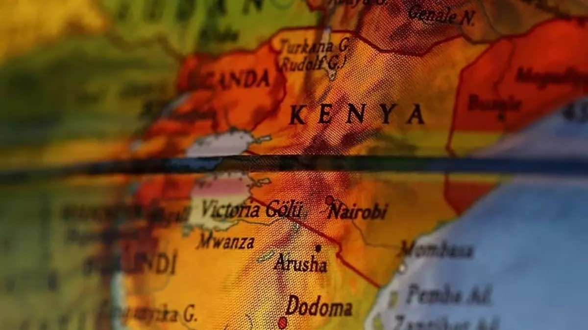 Nairobi’de Devlet Konağı Güvenlik Zaafiyeti: Okla Saldırı ve Polis Ölümü