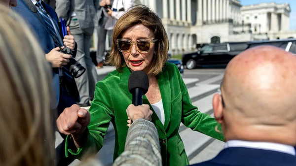 Nancy Pelosi'nin 6 Ocak