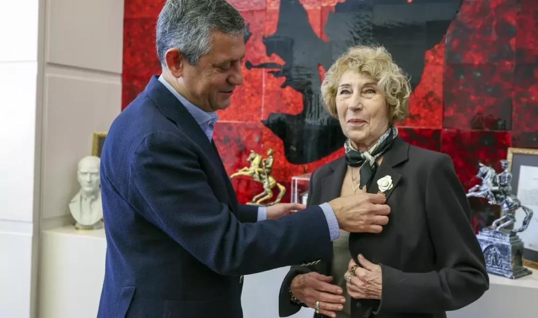 Özgür Özel ve Ayşe