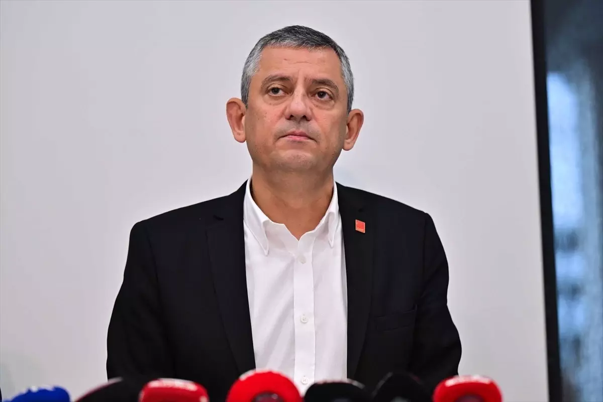 Özgür Özel’den Gazze’deki Ateşkes ve Güncel Siyasi Gelişmeler Üzerine Değerlendirmeler