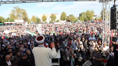 Sakarya’da Filistin’e Dayanışma Yürüyüşü Yoğun Katılımla Gerçekleşti