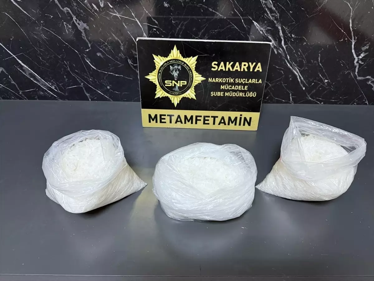 Sakarya’da Uyuşturucu Operasyonu Sonuçlandı: İki Kişi Tutuklandı