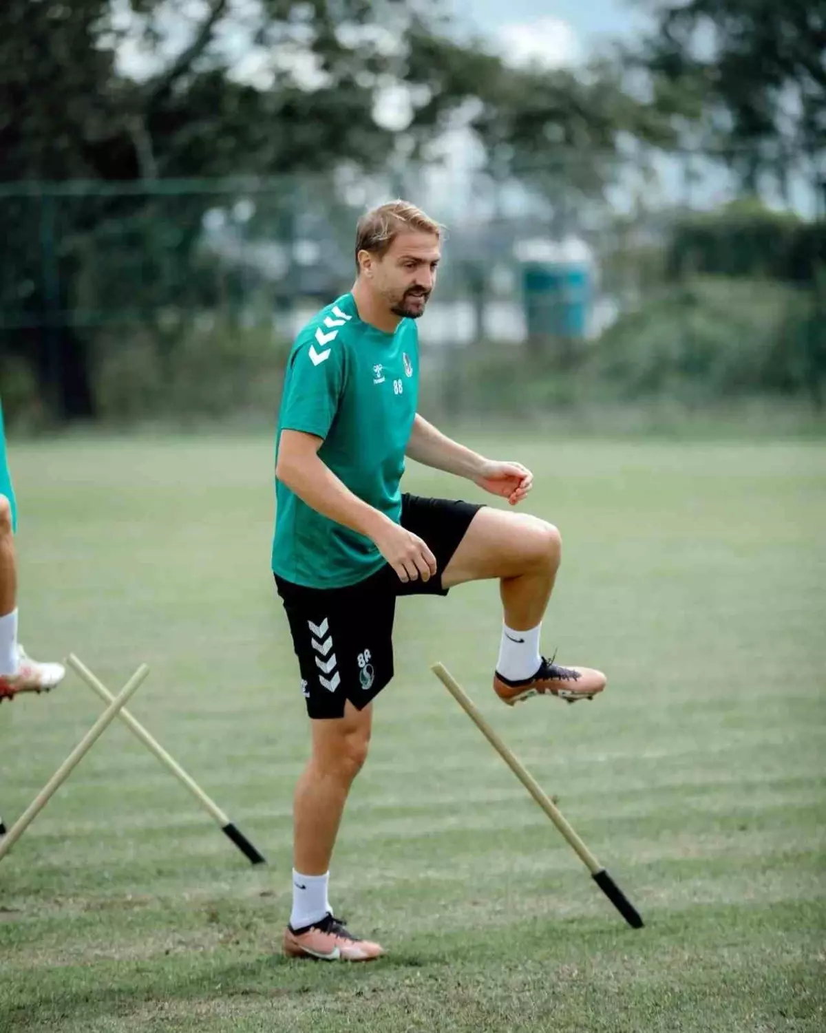 Sakaryaspor’da Caner Erkin ve Burak Altıparmak Yeniden Takımda