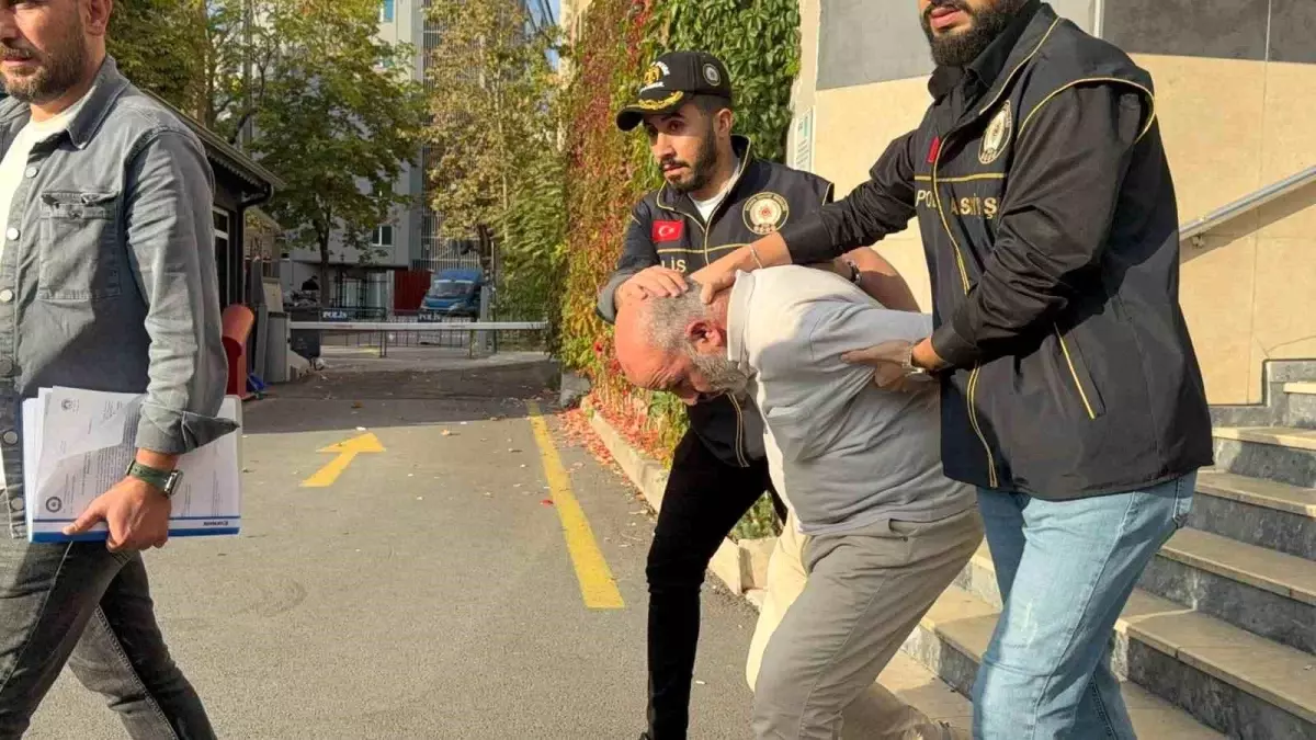 Sancaktepe’de Aile İçi Kanlı Çatışma Sonrası Şüpheli Adliyeye Sevk Edildi