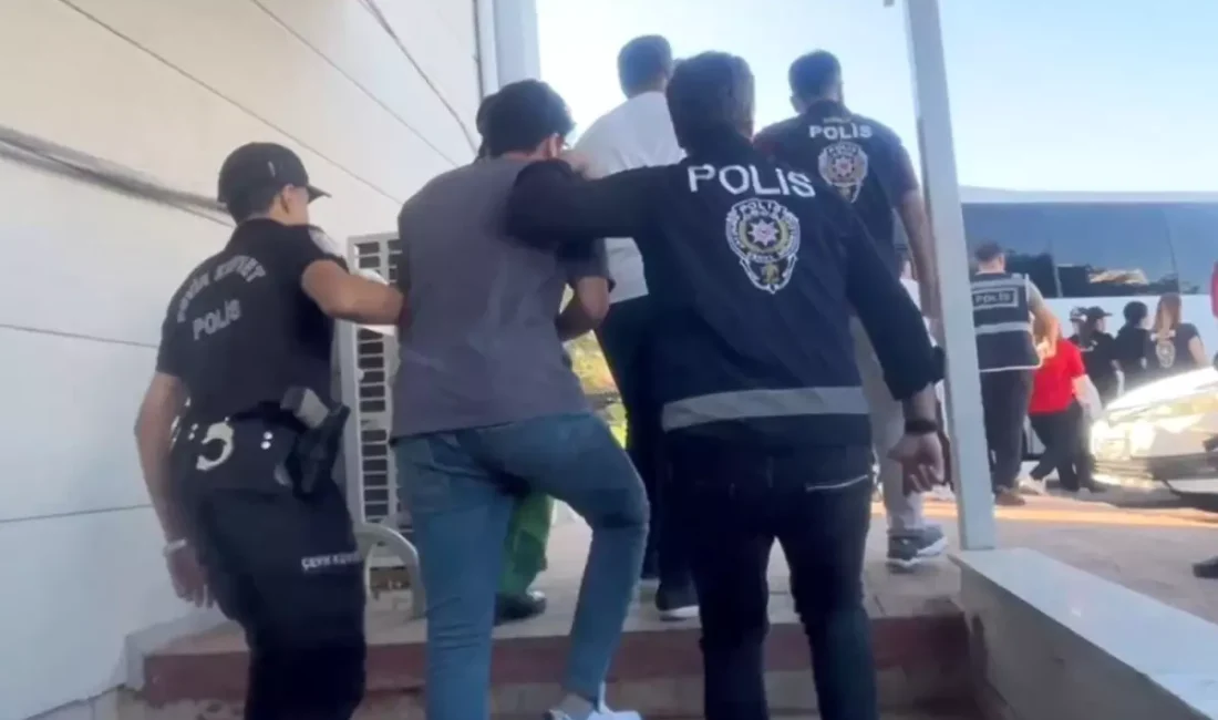 Polis ekipleri sosyal medya