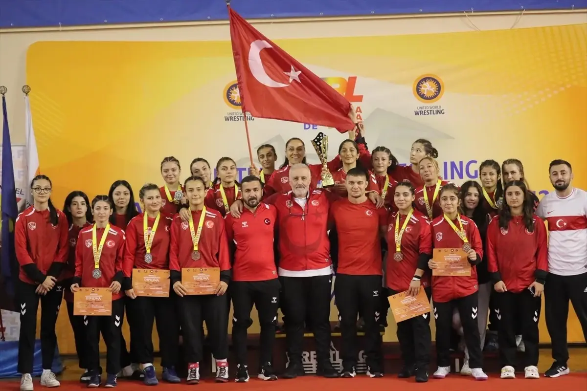 Türkiye, Romanya’daki Balkan U14 Güreş Şampiyonasında 39 Madalya Kazandı