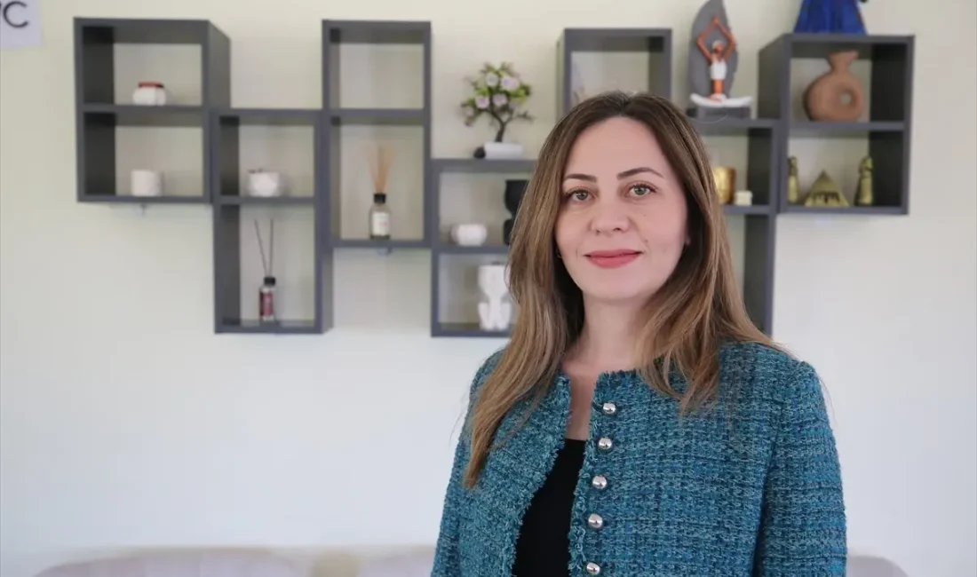 Üniversite mezunu Ebru Han’ın