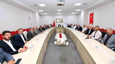 Vali Osman Varol ve Muhtarlarla Köy İhtiyaçları Toplantısı