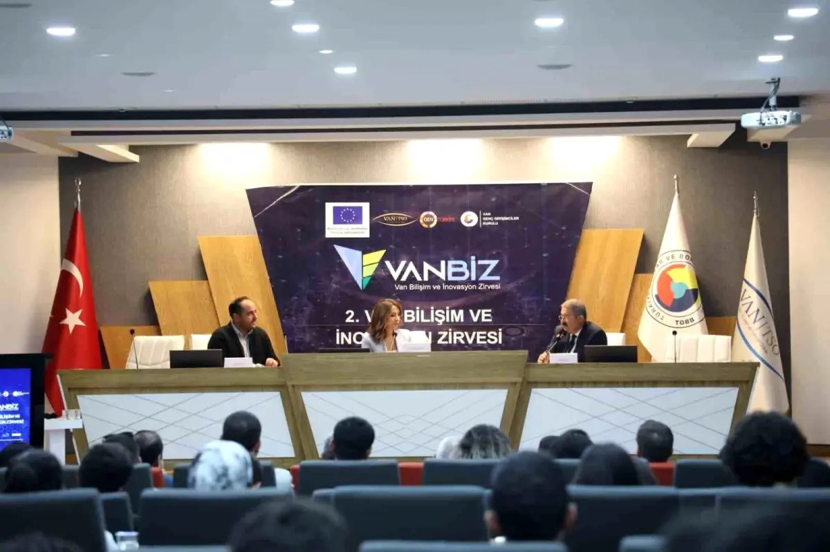 Van Bilişim ve İnovasyon Zirvesi ile Dijitalleşme Yolunda İlerleme Sağlandı