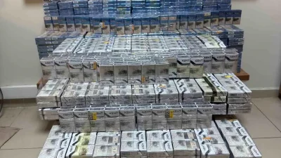 Van Muradiye’de Kaçak Sigara Operasyonu Başarısı