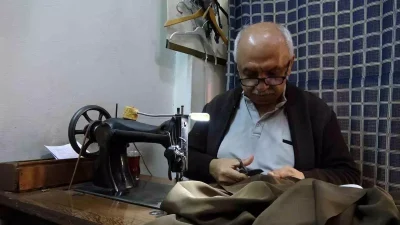 Yarım Asırlık Terzilik Serüveni ve 1950 Model Makinesiyle Günümüzülere Meydan Okuyan Usta