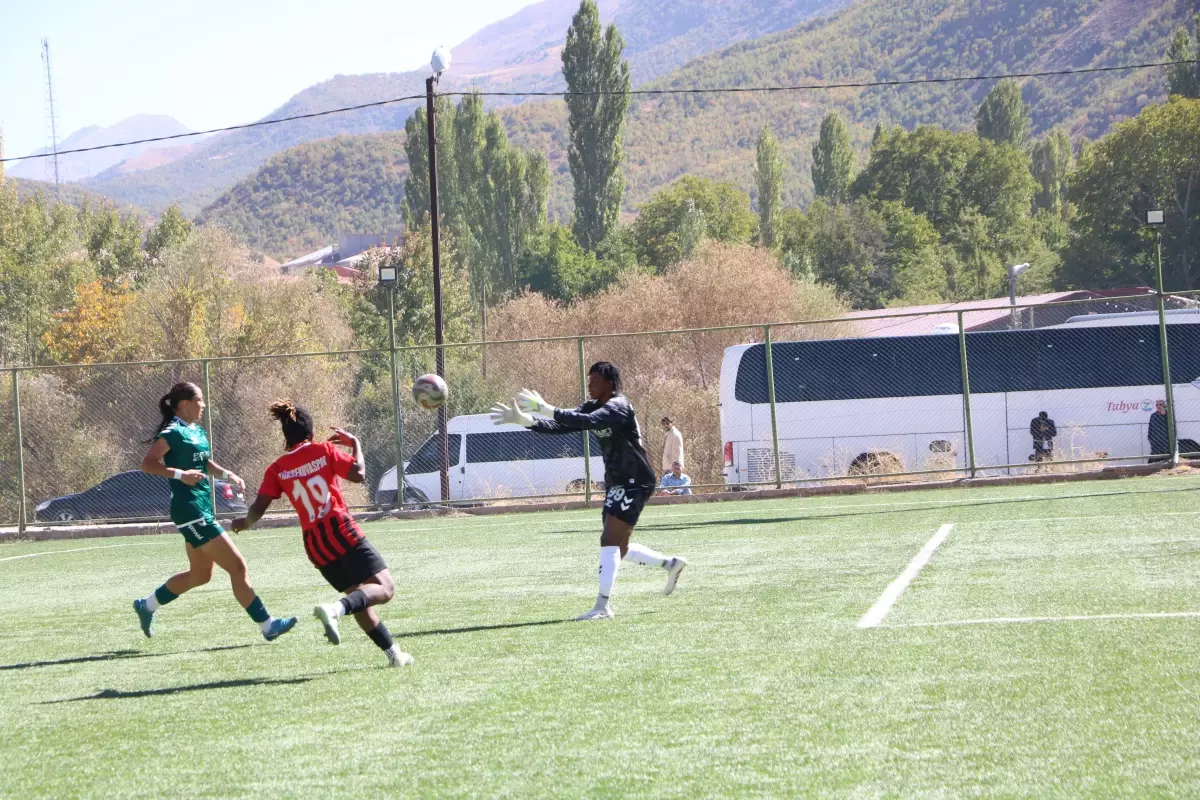 Yüksekova Spor, Giresun Sanayi Spor’u Evinde Farklı Mağlup Etti