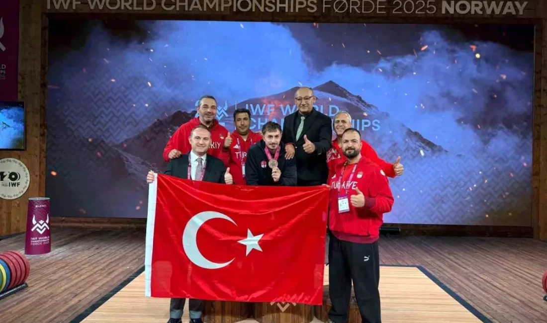 Yusuf Fehmi Genç, Dünya