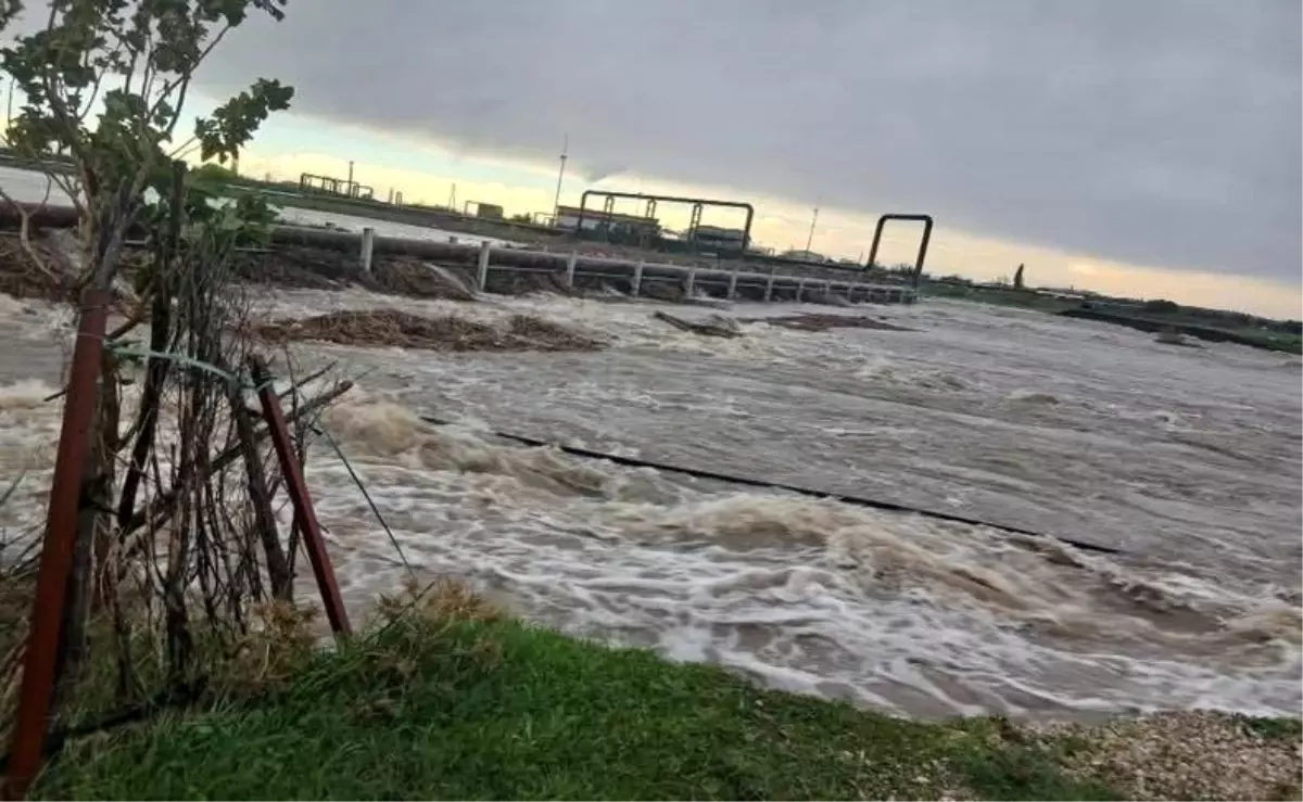Ayvacık’ta Şiddetli Yağışlar ve Taşikalar: Güncel Durum Raporu