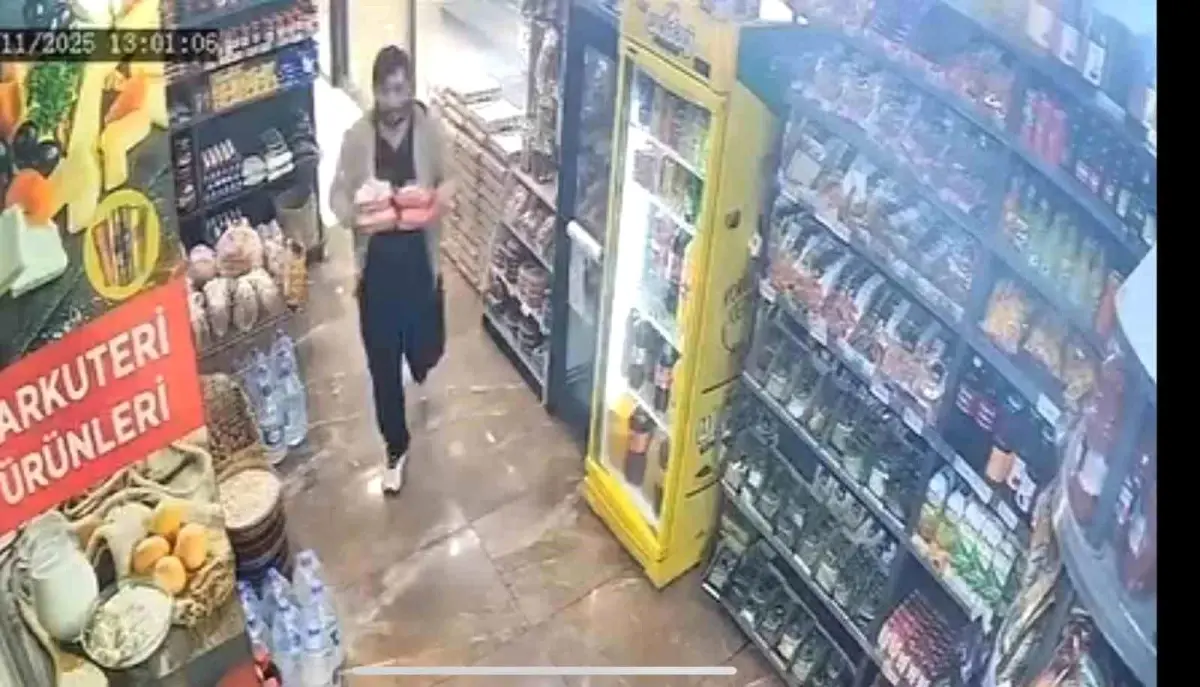 Çayırova’da Şokan Kaza: SUV, Bir Şarküteri Duvarına Çarptı ve Kameralara Yansıdı