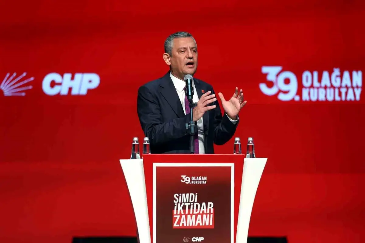 CHP Kurultayı: Yeniden Yapılanma ve Geleceğe Güvenle Yürüyüş