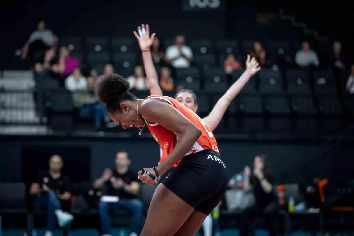 Eczacıbaşı Dynavit, Şampiyonlar Ligi Açılışında Güçlü Bir Performans Sergiledi