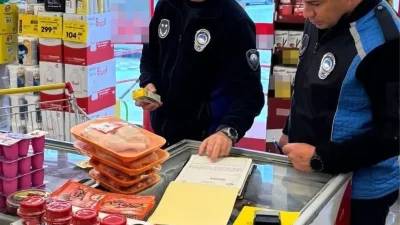 Ezine’de Market Denetimleri: Yüklü Ceza ve Sağlıksız Ürünler İmhası