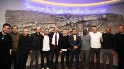 Fenerbahçe Efsaneleri Dernekte Buluştu ve Taraftarlarla Tanıştı