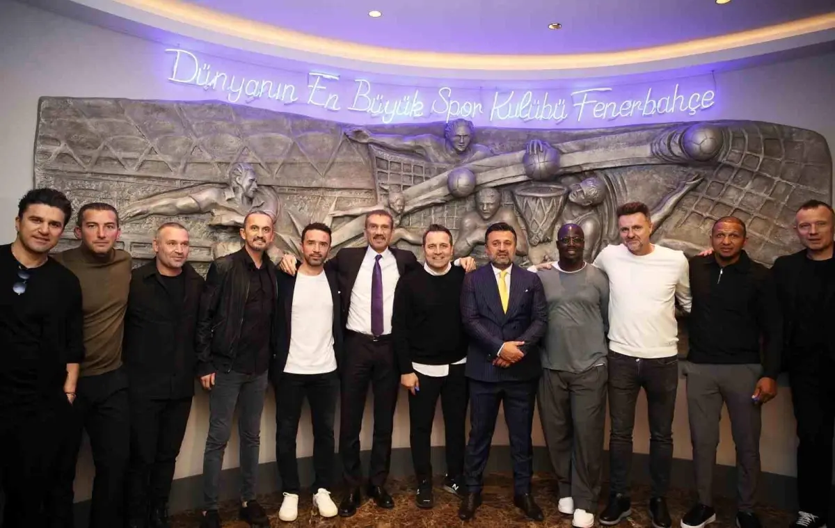Fenerbahçe Efsaneleri Dernekte Buluştu ve Taraftarlarla Tanıştı