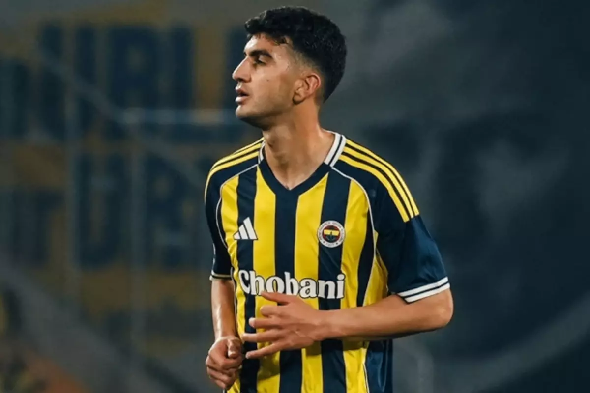 Fenerbahçe’nin Ferencvaros Maçındaki Genç Yıldızı Yiğit Efe Demir