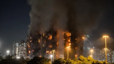 Hong Kong’da Büyük Yangın: Binlerce Kişi Tahliye Edildi