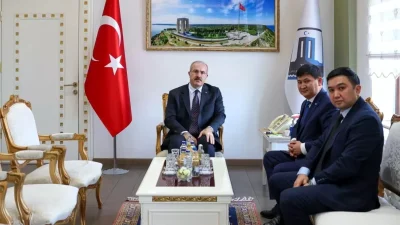Kazakistan İstanbul Başkonsolosu Çanakkale Valiliği’nde Anlamlı Ziyarette Bulundu