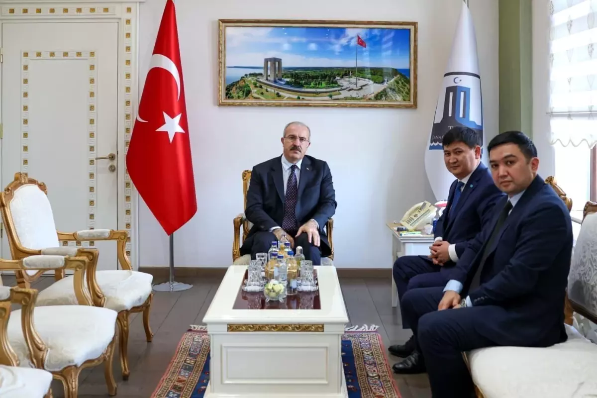 Kazakistan İstanbul Başkonsolosu Çanakkale Valiliği’nde Anlamlı Ziyarette Bulundu